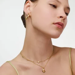 Sealed with a Kiss Necklace with Diamond- Gold Vermeil