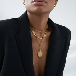 Tyra Initial Medallion Necklace - Gold Vermeil